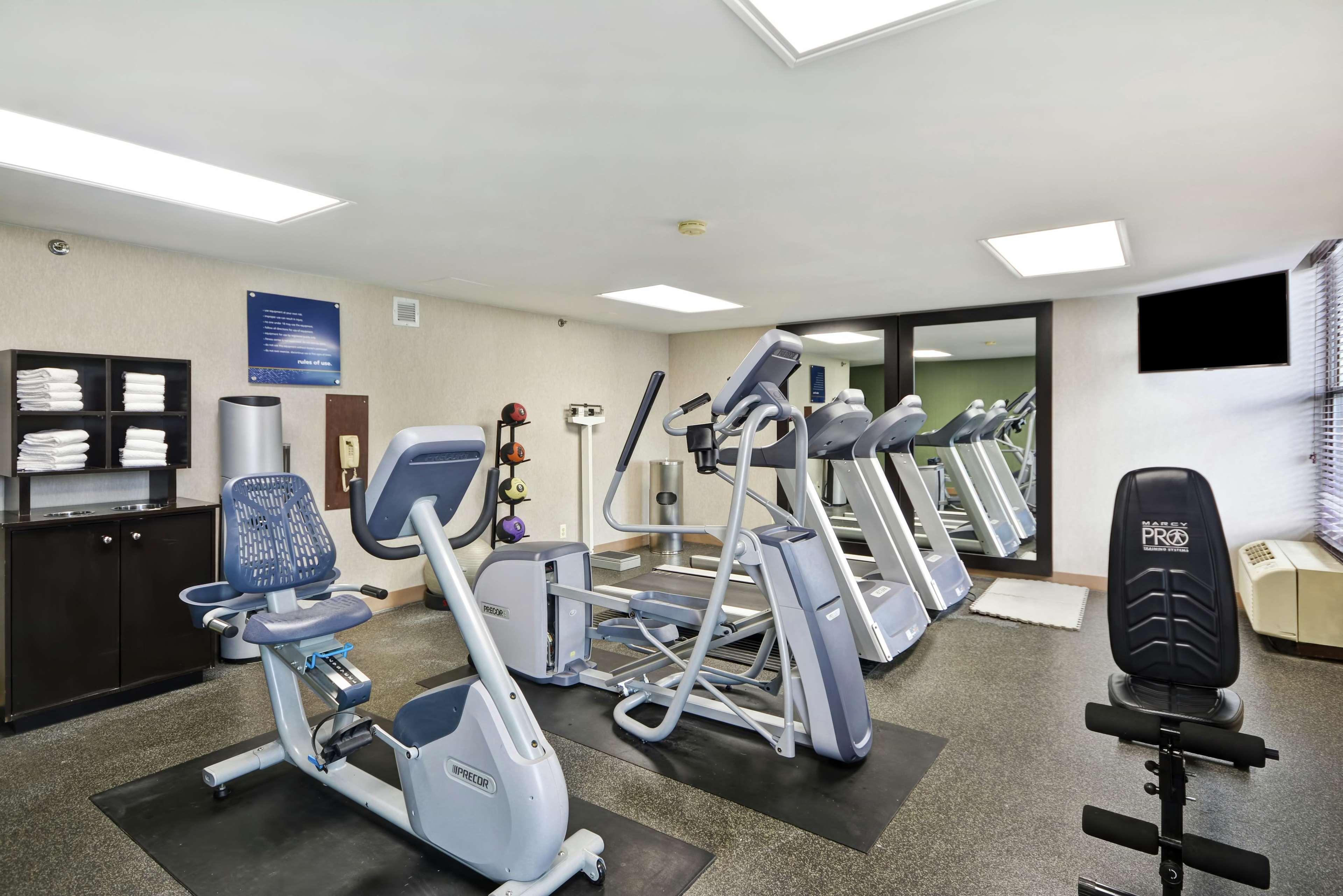 Hampton Inn Detroit Madison Heights South Troy Экстерьер фото