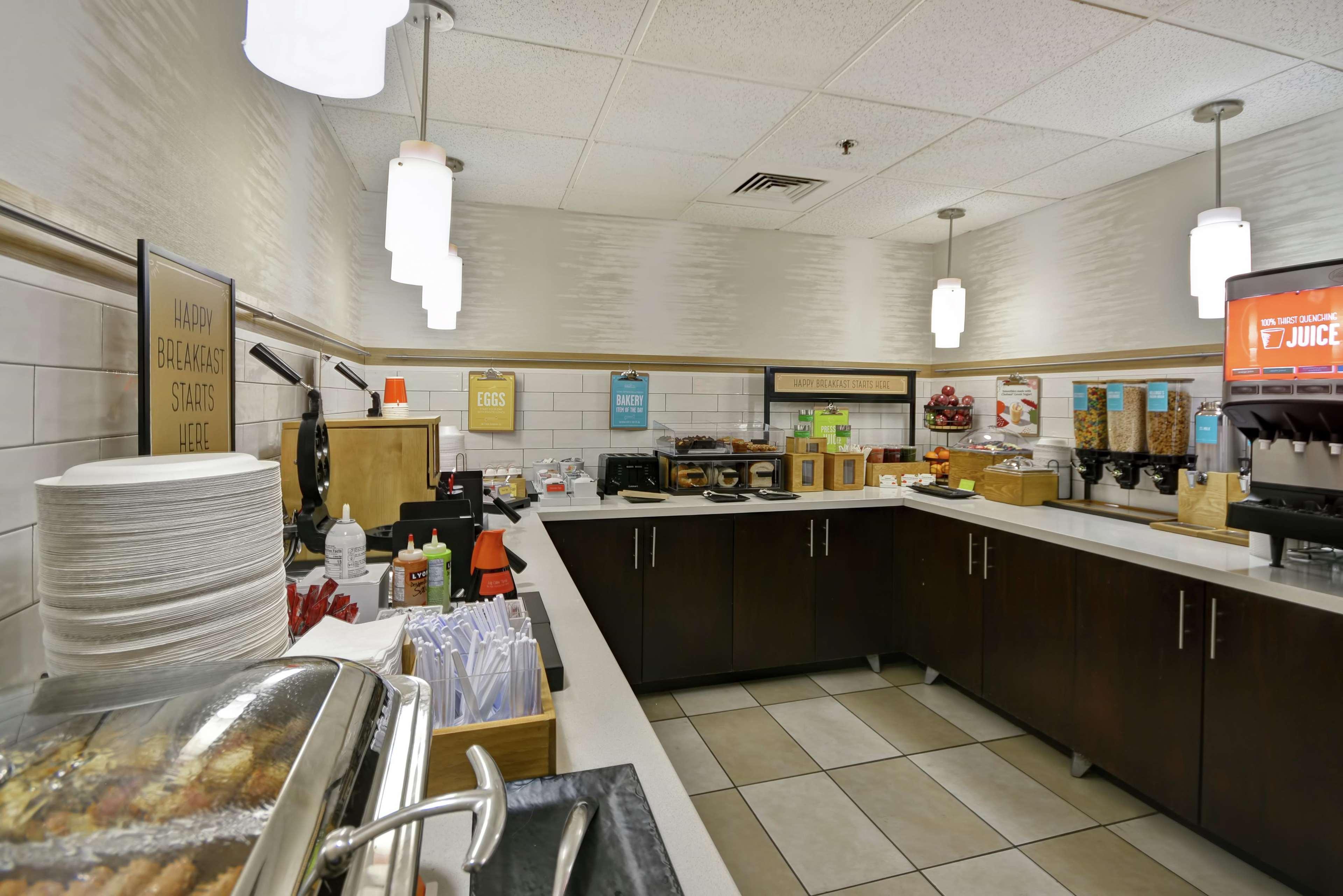 Hampton Inn Detroit Madison Heights South Troy Экстерьер фото