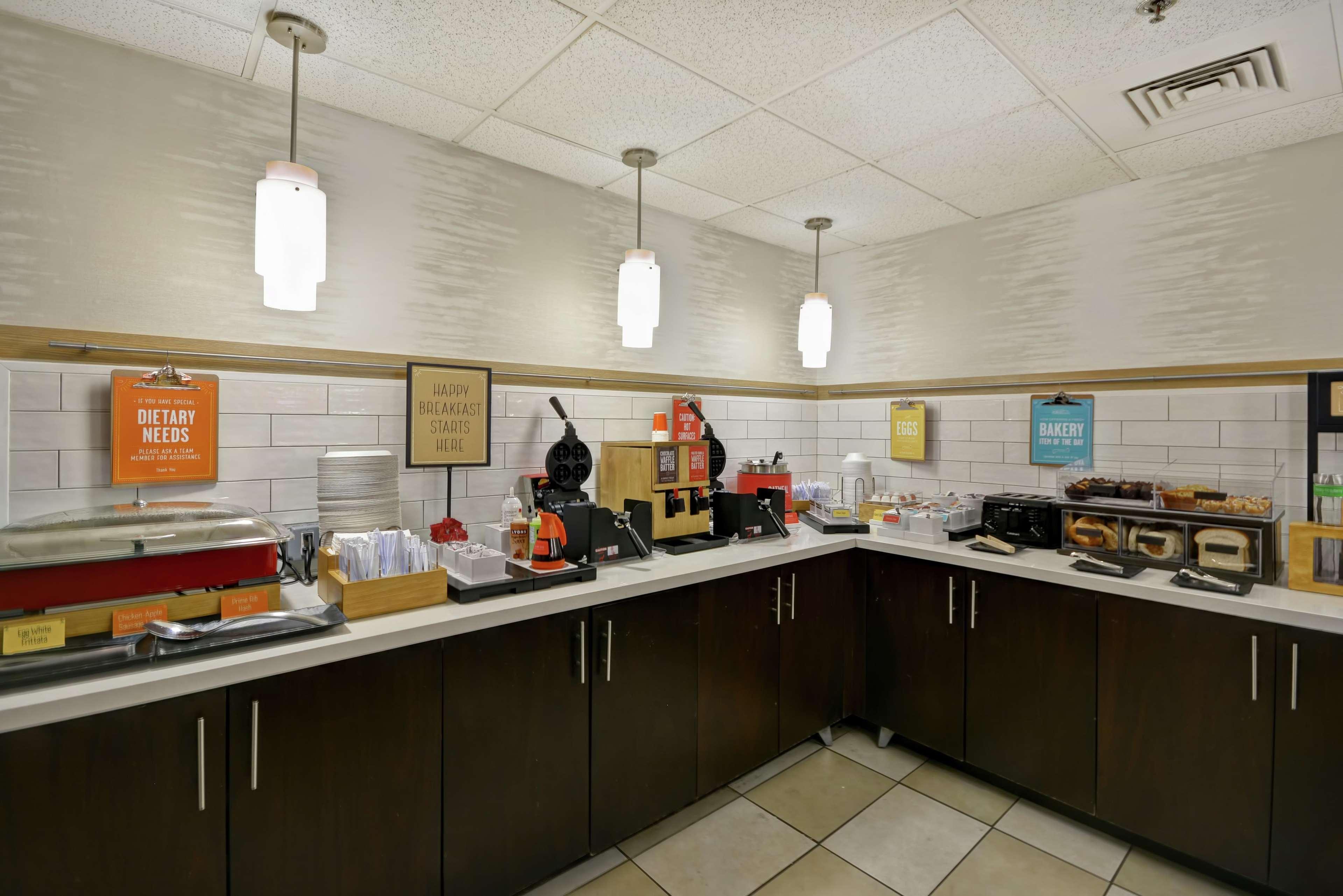 Hampton Inn Detroit Madison Heights South Troy Экстерьер фото