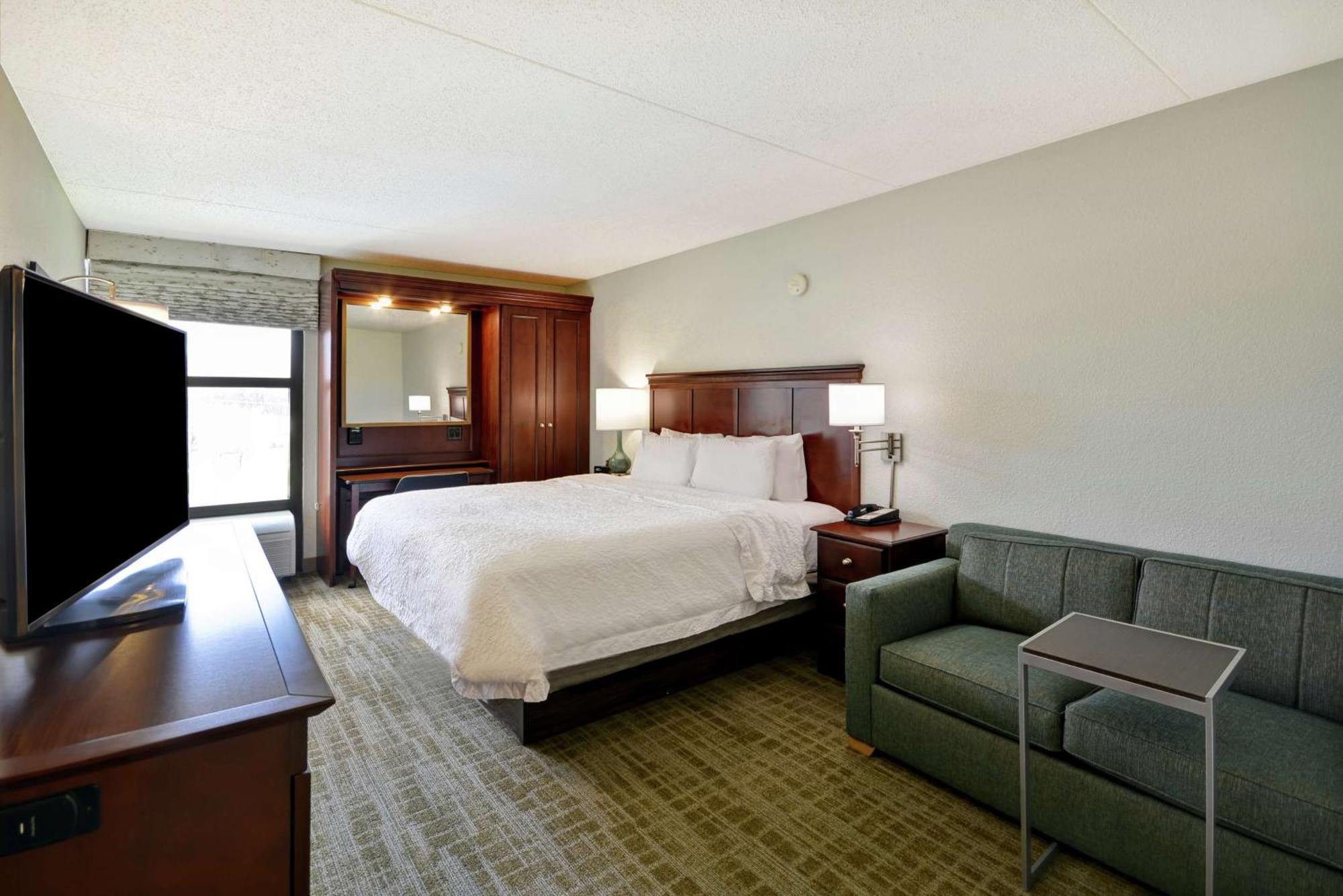 Hampton Inn Detroit Madison Heights South Troy Экстерьер фото