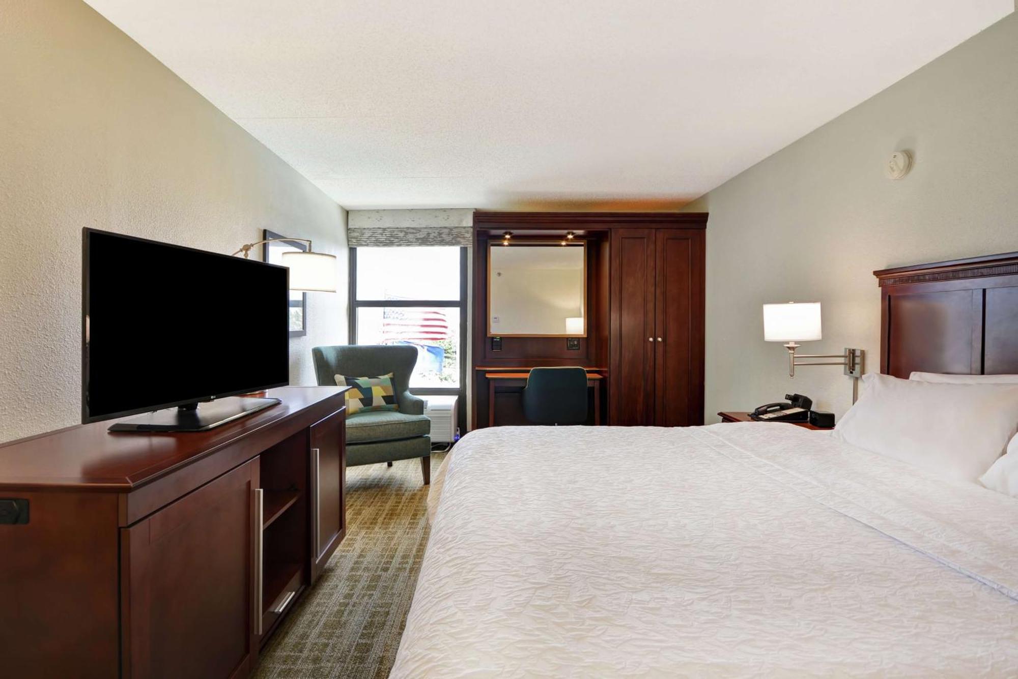 Hampton Inn Detroit Madison Heights South Troy Экстерьер фото