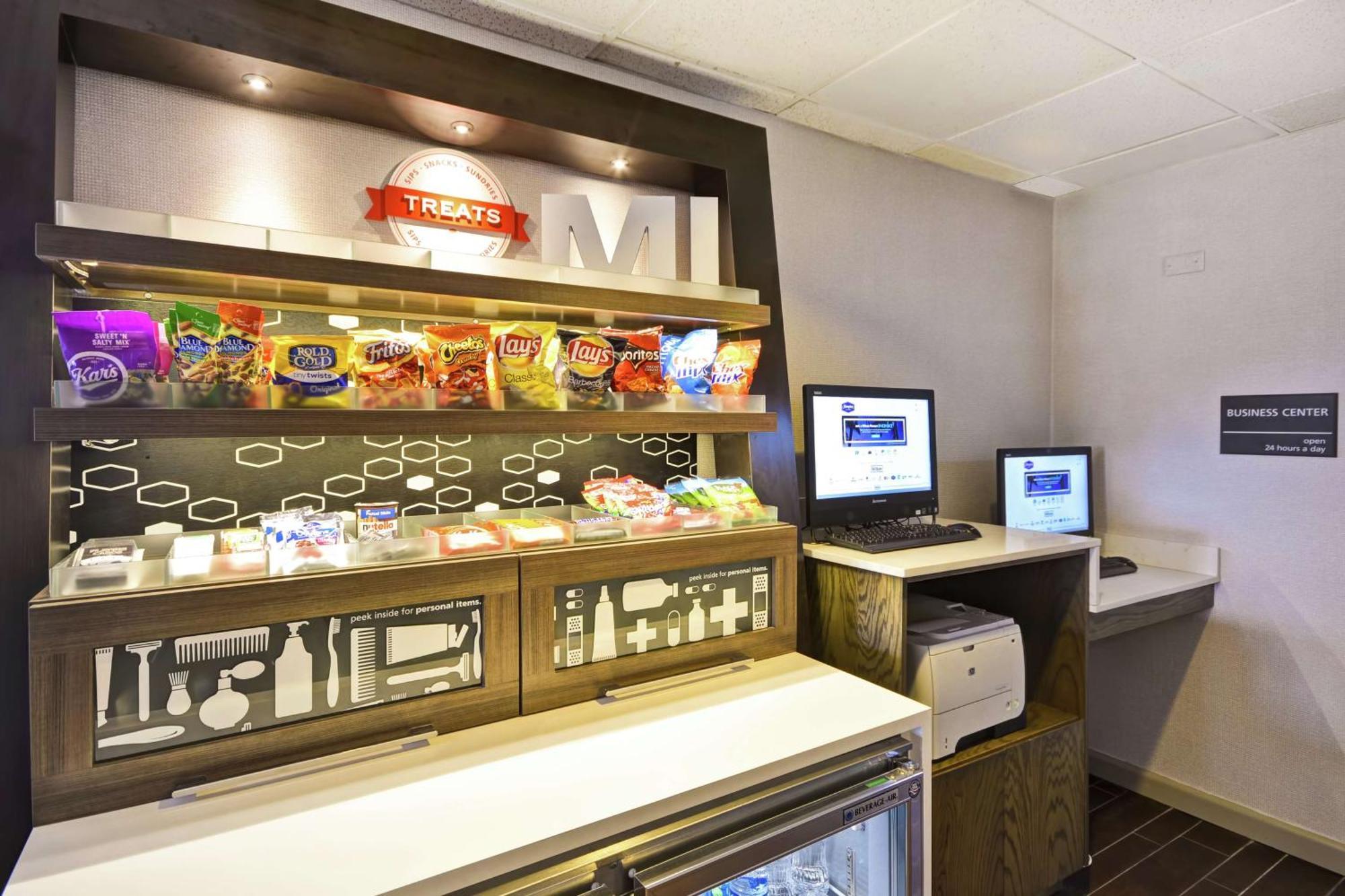 Hampton Inn Detroit Madison Heights South Troy Экстерьер фото