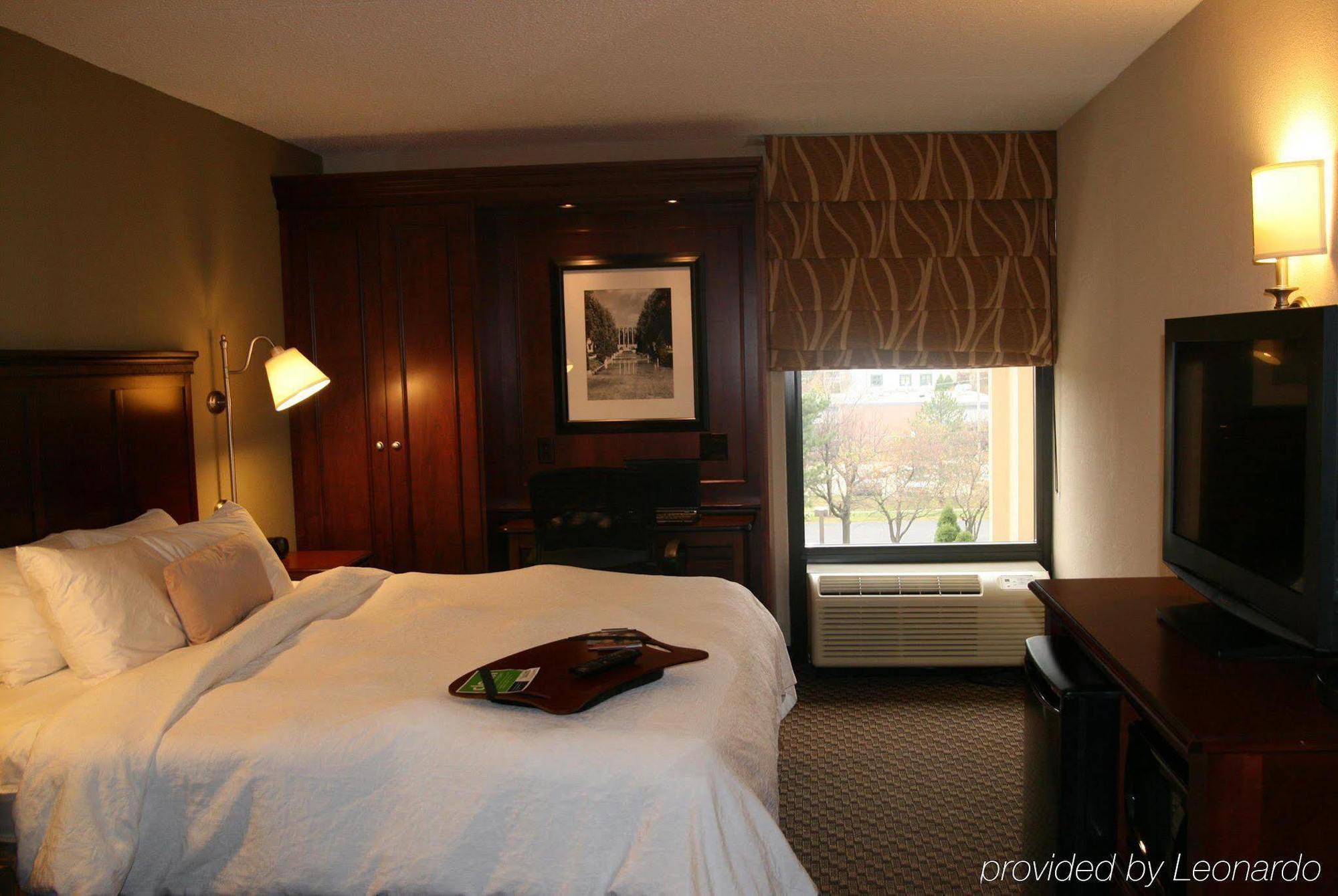 Hampton Inn Detroit Madison Heights South Troy Экстерьер фото